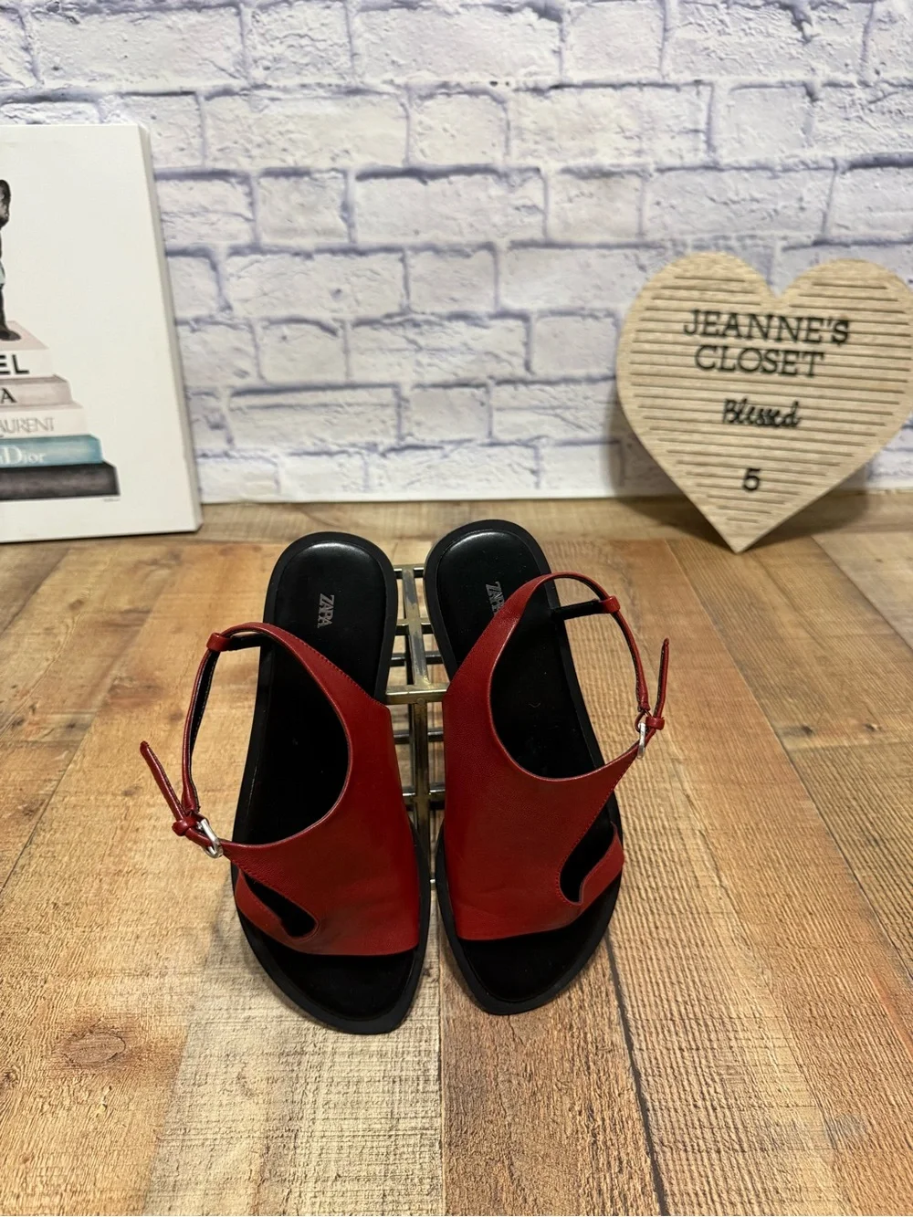 Zara Leather Asymmetric Flat
Sandals - Picture 5 of 10